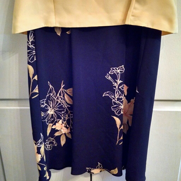 Yellow & Black Short Sleeve Jacket and Dress Set - Picture 3 of 8